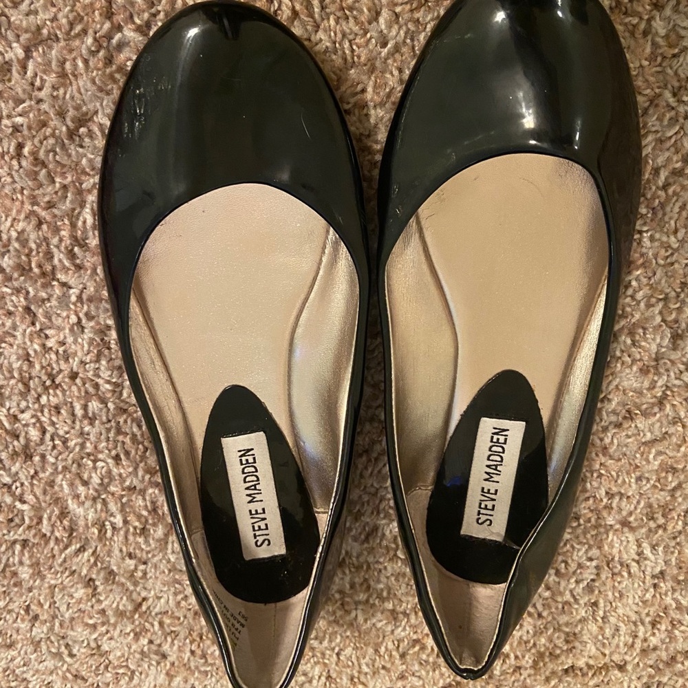 Black flats